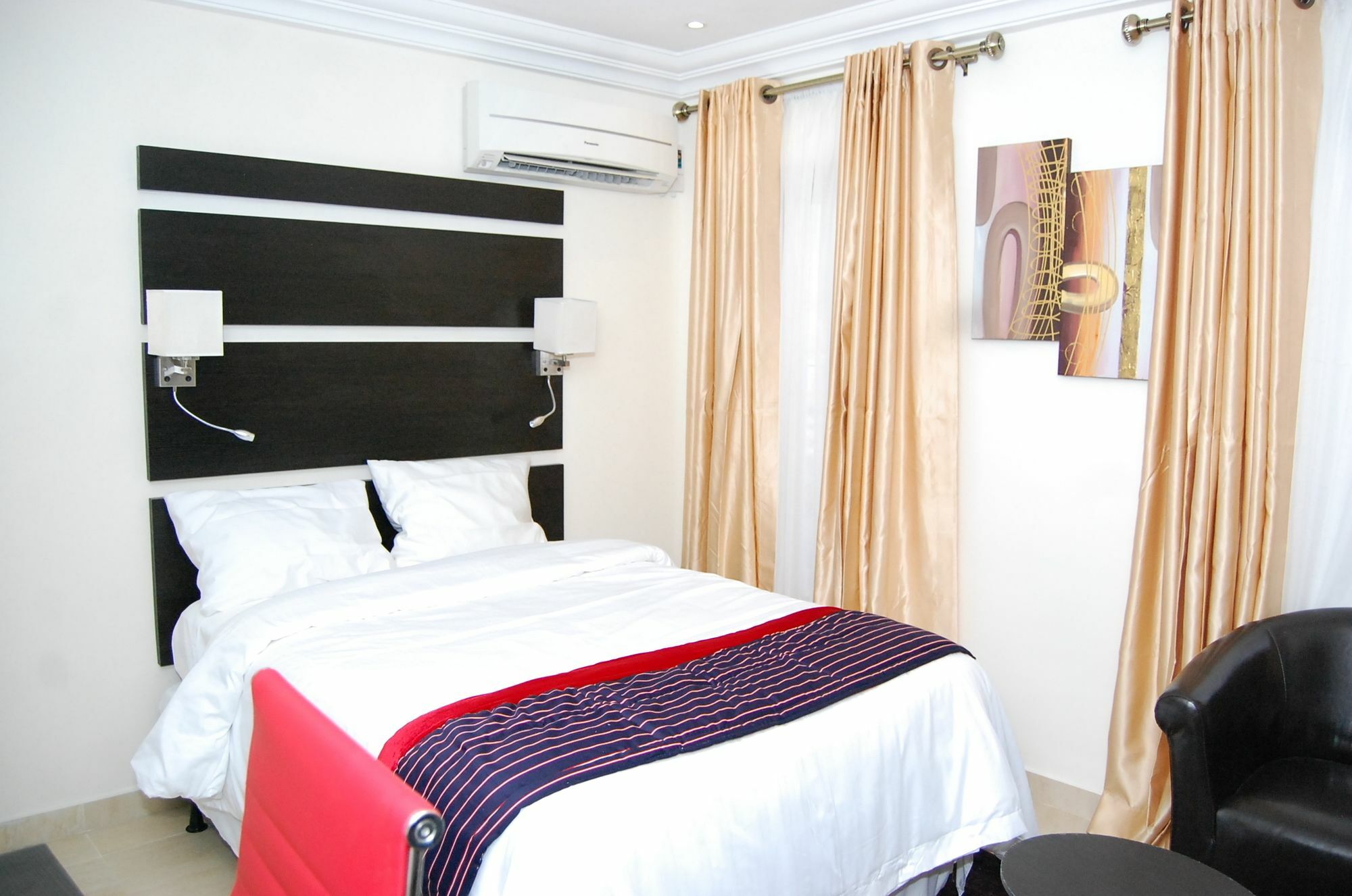 The Montrose Hotel Lekki Exterior foto