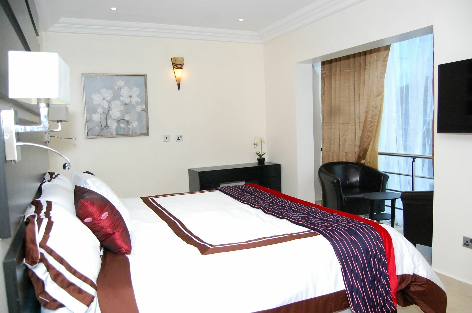The Montrose Hotel Lekki Exterior foto